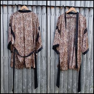 Victorias Secret black lace & cheeta print silky rayon luxury lounge robe M / L
